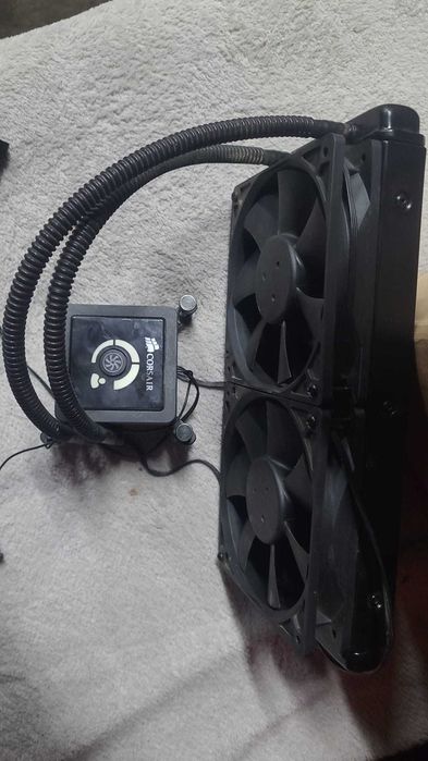 racire aio 240 corsair  soket 1150 , 1151, 1151v2 , 1200