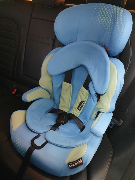 Детско столче за автомобил