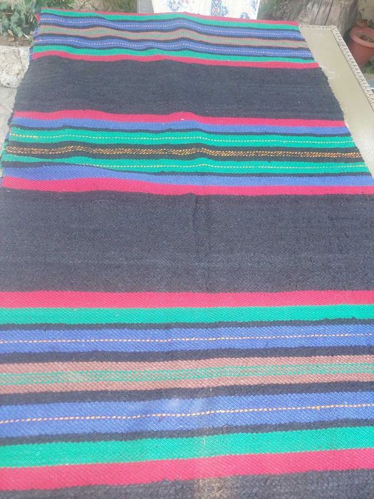 Тъкани черги неизползвани