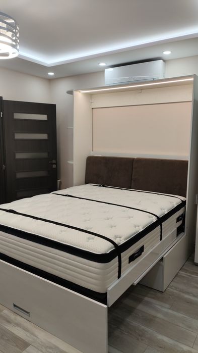 Падащо легло с диван