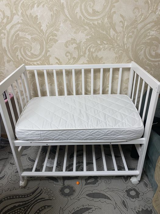 Кровать детская с матрасом