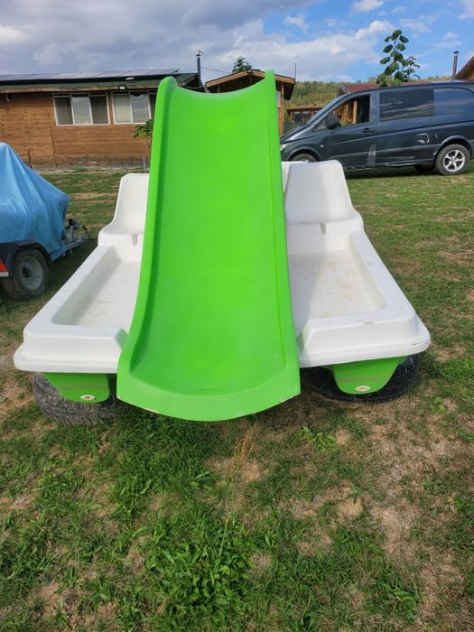 Водно колело с пързалка