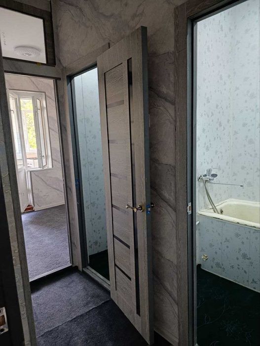 Янги планировка 2 хонали 6 метр верандали квартира сотилади