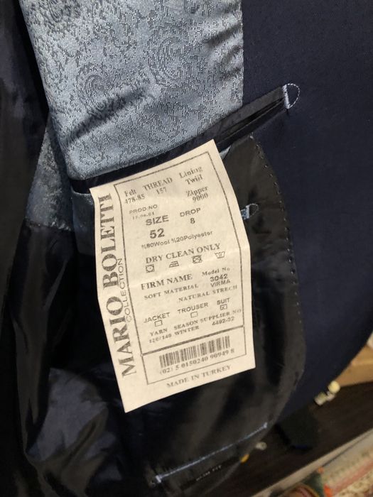 Продам мужские костюмы