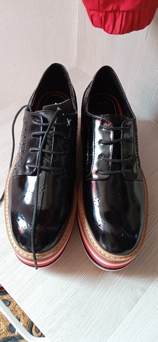 Ghete Zara ,masura 40,superbe , casual ,comode