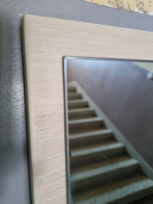 Огледало цял ръст