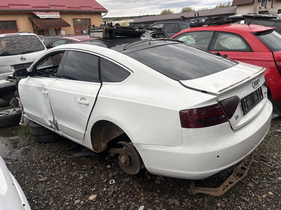 Audi A5 Usa bara spate haion motor 2.0 TdI Audi A5