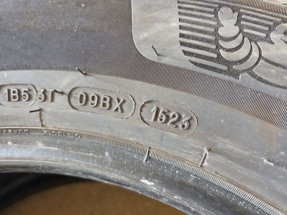 Гуми Michelin Pilot Sport 4 225 / 65 R 17 Мишелин Пилот Спорт