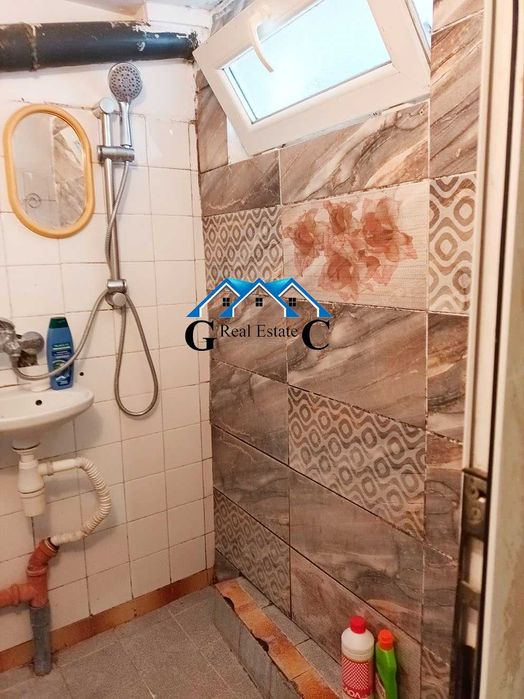 Дава се под наем Етаж от къща в Варна, Трошево - 12 кв.м за 153 € - Снимка #11