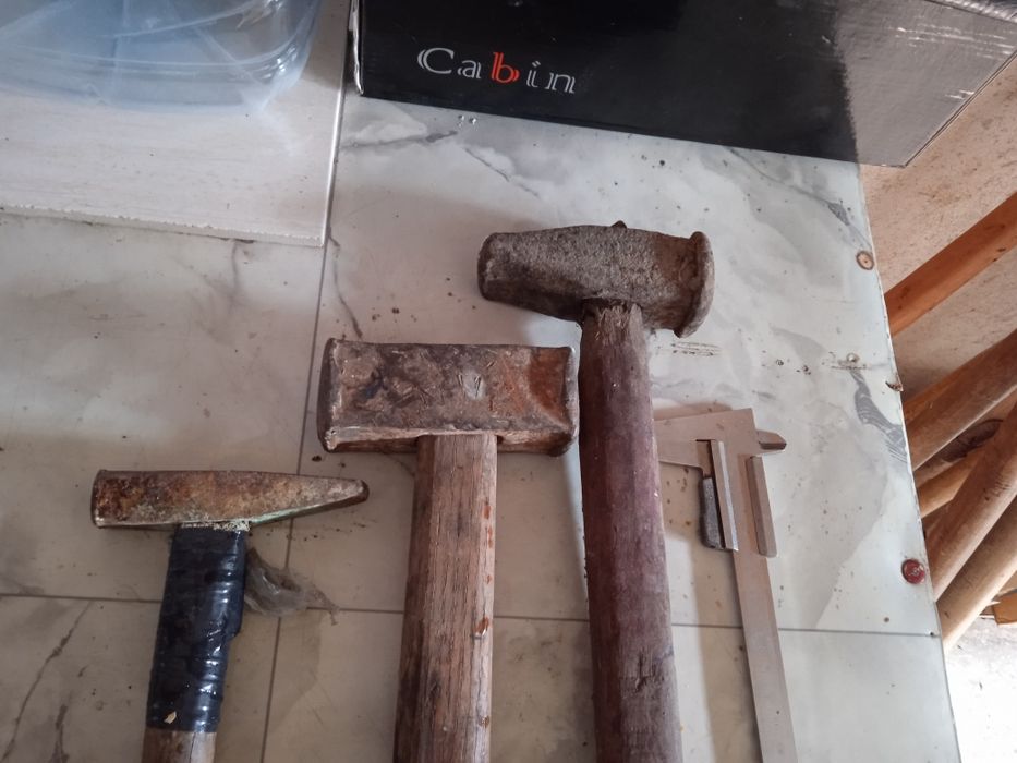 Чукове различна големина