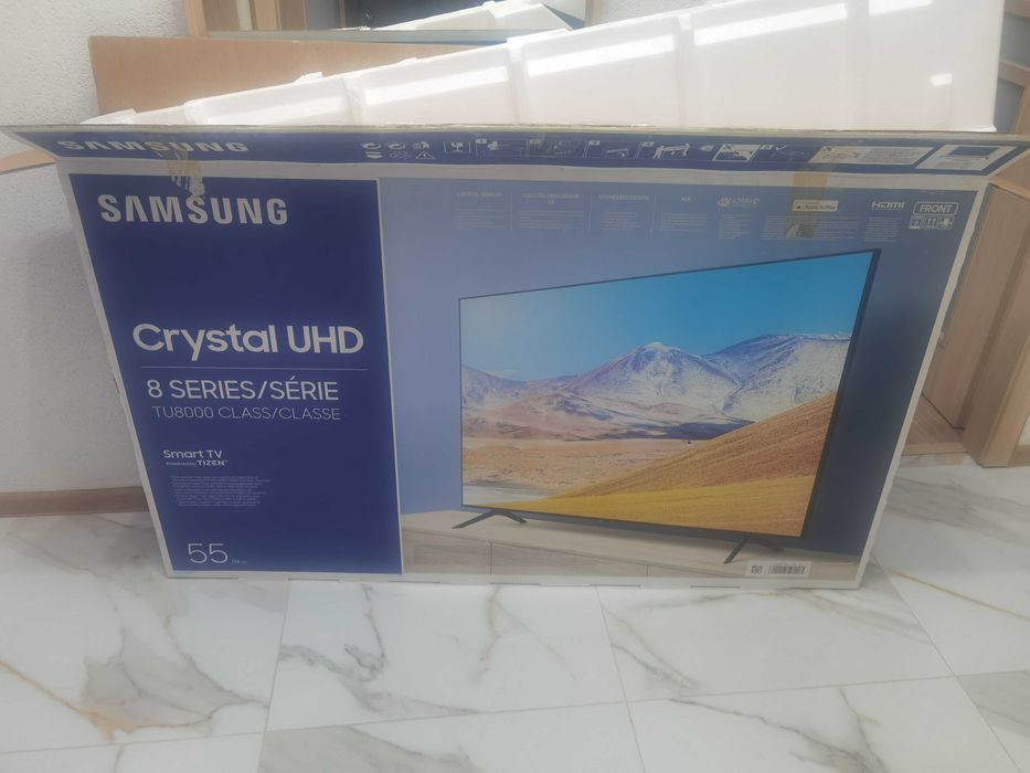 Телевизор Samsung 55" UHD с проблем в дисплея