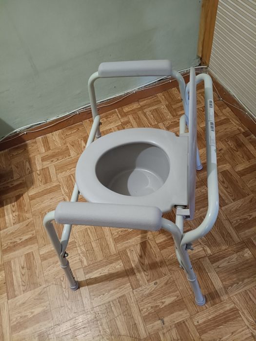 Складной стул - туалет.