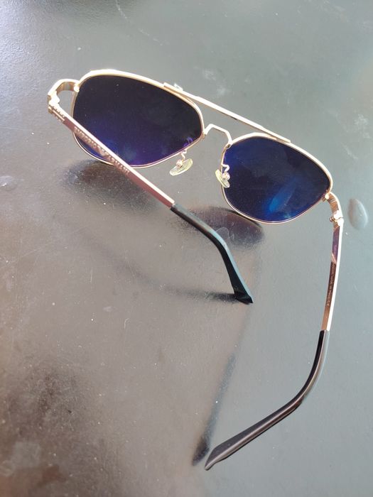 Orginal Emporio Armani quyosh ko'zoynagi