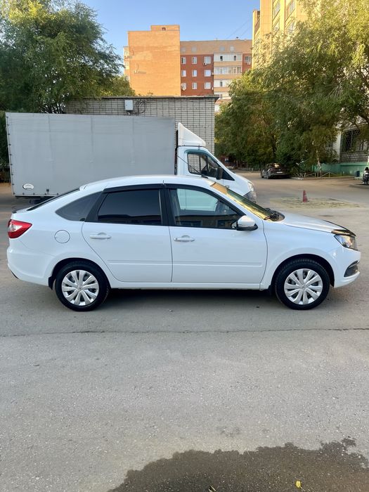 Лада Гранта лифтбэк