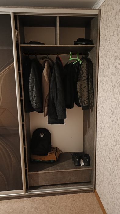 Продам шкаф купе