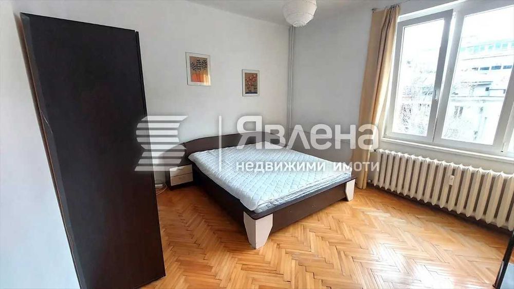 Дава се под наем Двустаен апартамент в София, Център - 78 кв.м за 638.01 € - Снимка #1