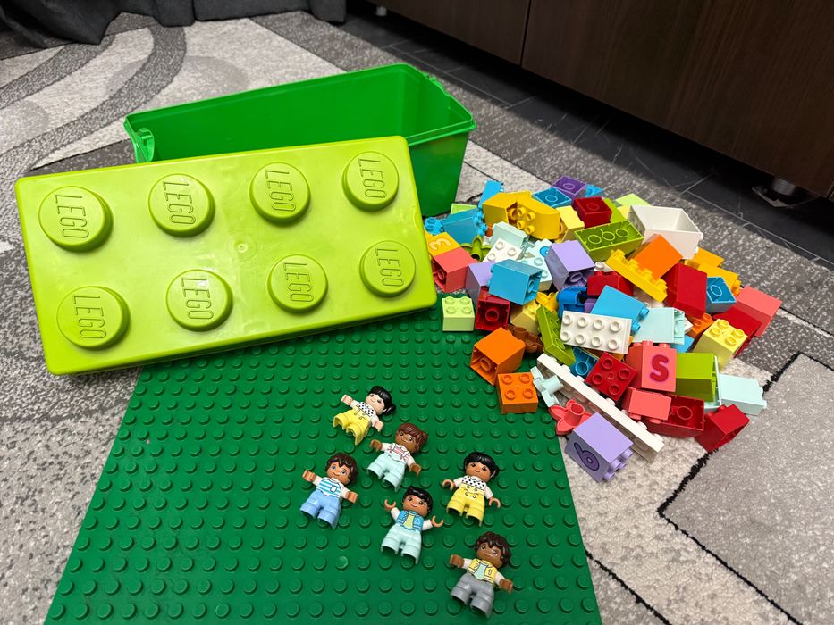Конструктор Lego Duplo 103 детали и 6 человечков (Лего Дупло)