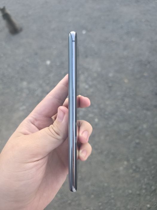 Samsung s20 Космический серый