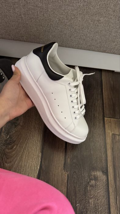 Alexander McQueen-обувки