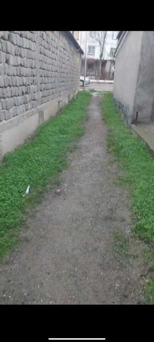 Продается участок земли 3.8 в Мирабадском районе, недалеко от вокзала!