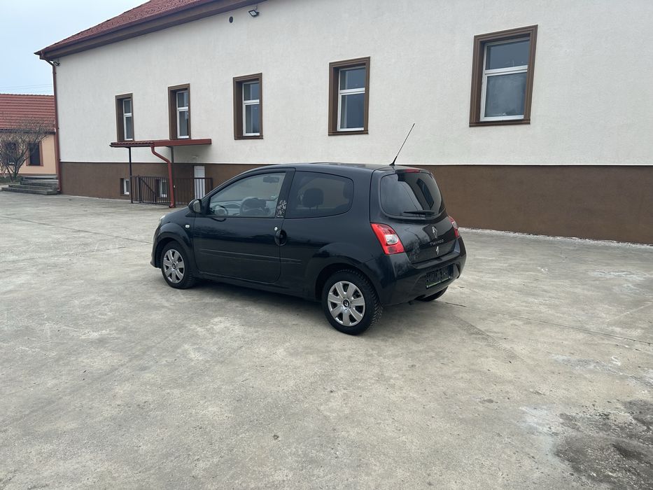 Renault Twingo 2 1.2 benzină – Night & Day | Panoramic | AC |
