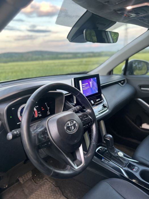 Toyota Corolla Cross XLE AWD 2023г.