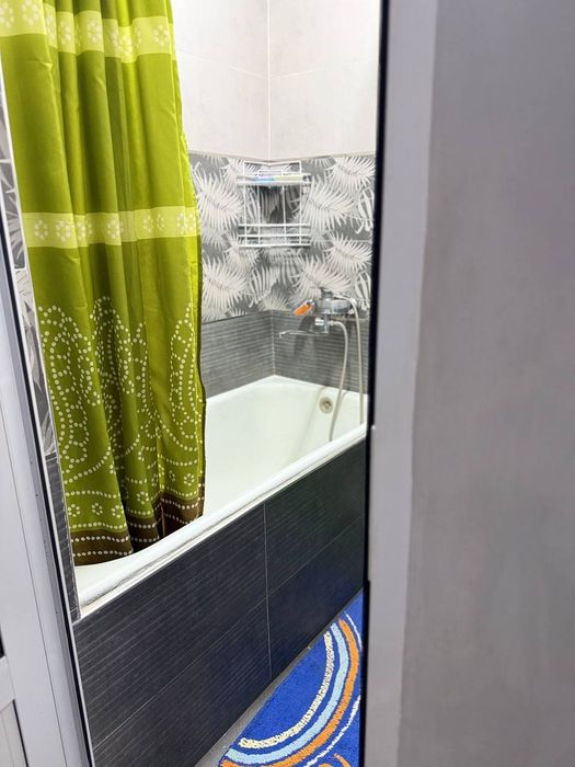 Продаётся квартира на ц 13 своя 1 комнатная переделанна в 2