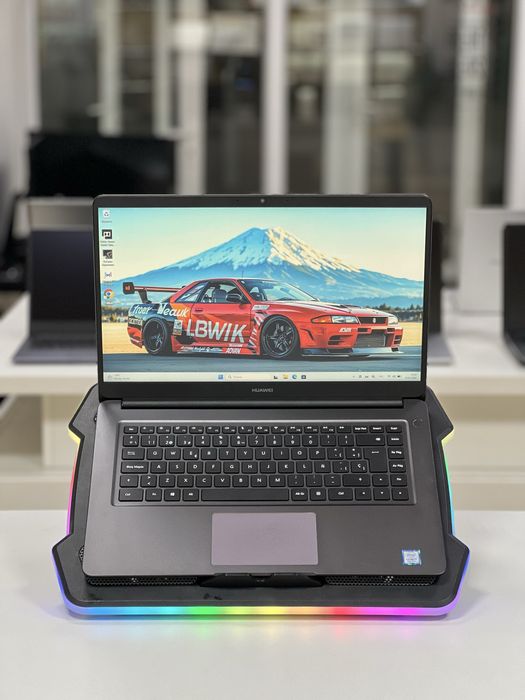 HUAWEI Matebook D15 | Core i7-8550U