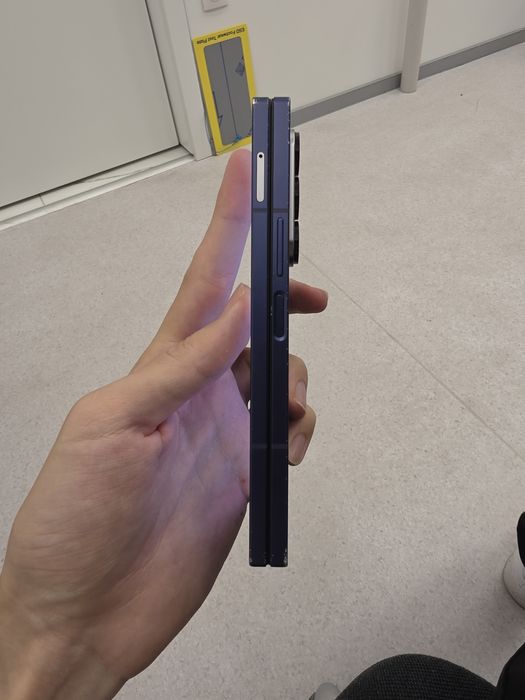Samsung Galaxy Z Fold6 5G 256GB Navy/Silver Shadow