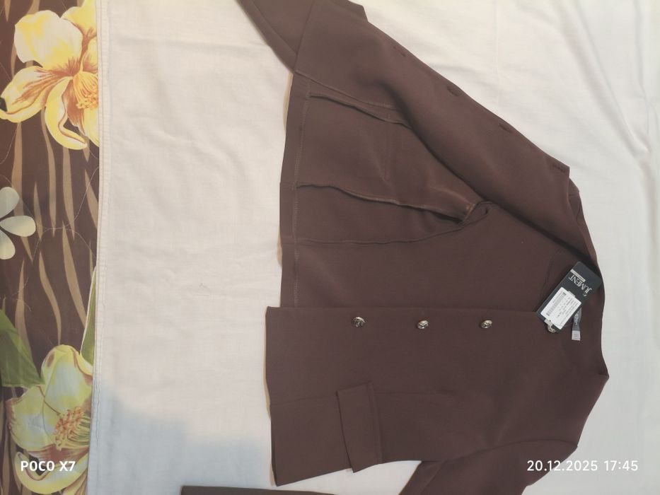 Неупотребявано дамско сако