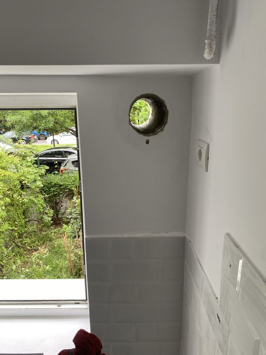 Găuri Profesionale în Beton, Cărămidă, BCA – Curat și Rapid!