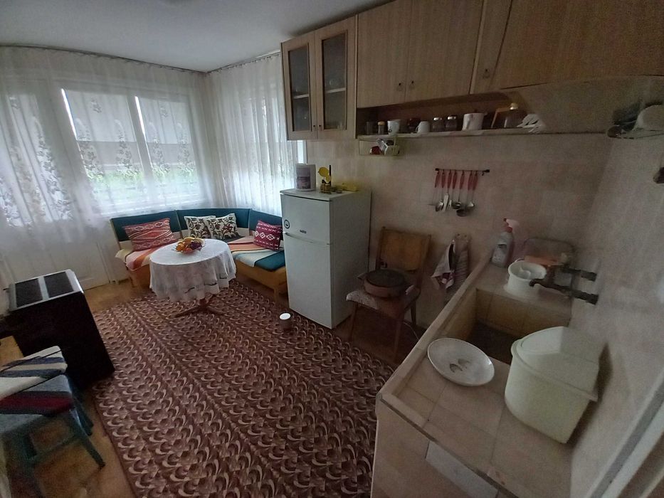 Продава се Къща в Разград, Бели Лом - 164 кв.м за 311 €/кв.м - Снимка #12