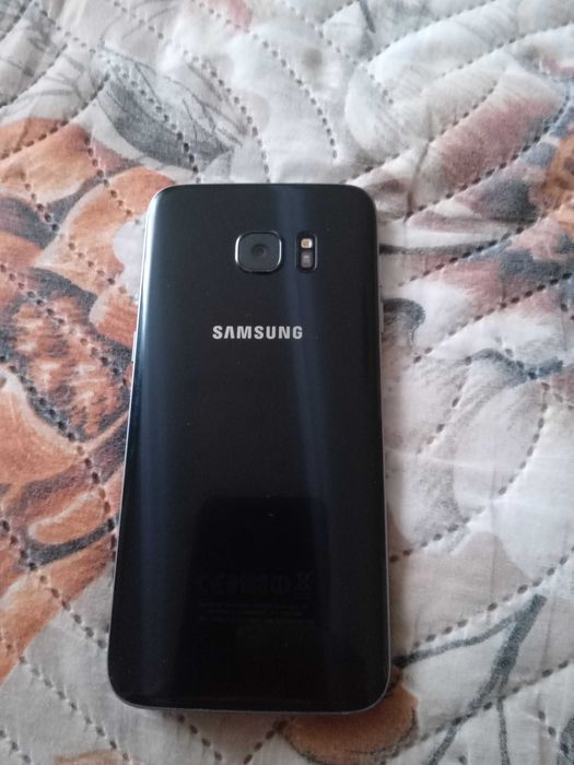 Vând samsung galaxy s7 edge