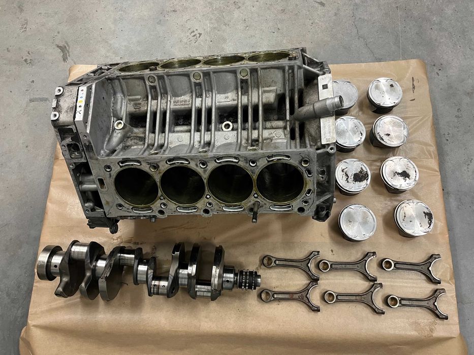 Блок двигател M156 6.2 V8 63 AMG 63AMG E63 ML63 Cl63 CLS63 C63 SL63