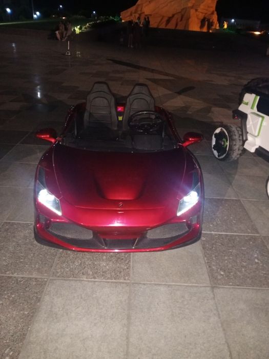 ferari f8 dapaoche sotiladi