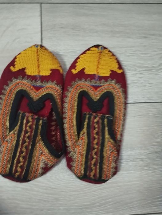 Вълнени родопски терлици