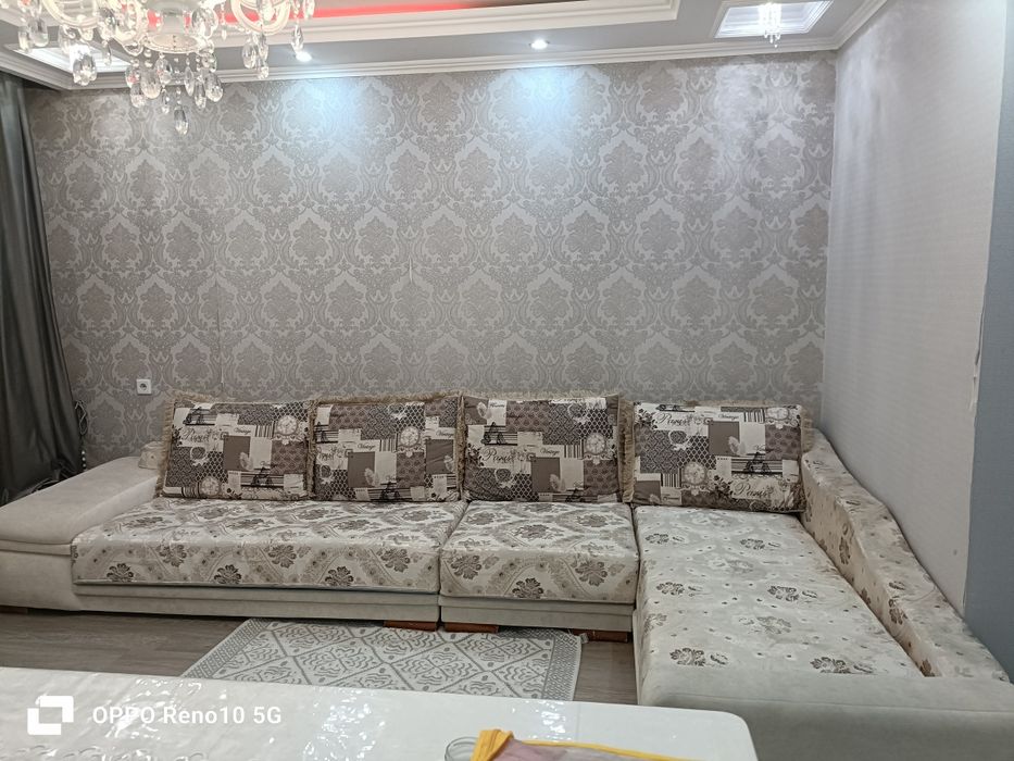 Продаю угловой диван