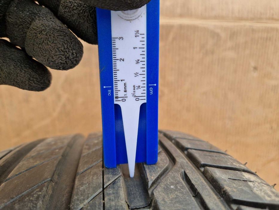 4 Bridgestone R17 215/55  Летни гуми  DOT4019