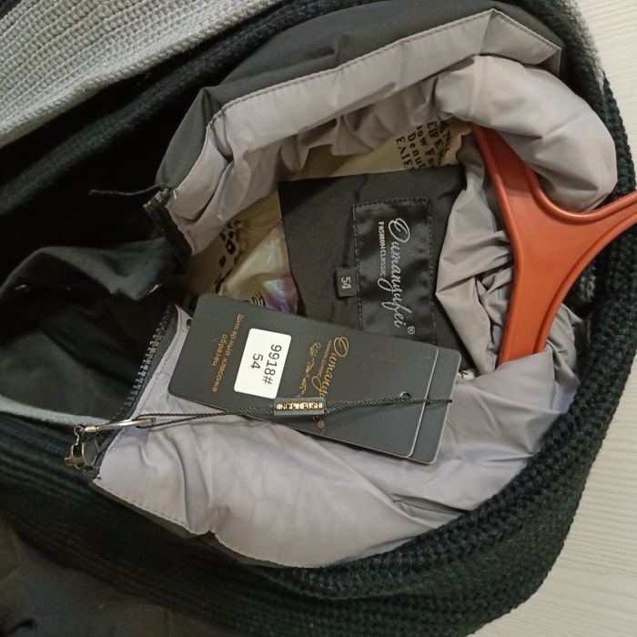 Продам куртку зима 10000