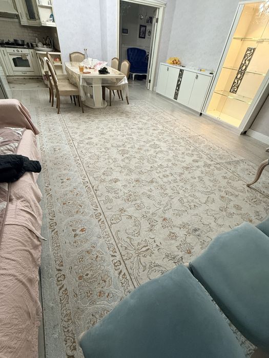 Ковер размер 3х5  продом пишите