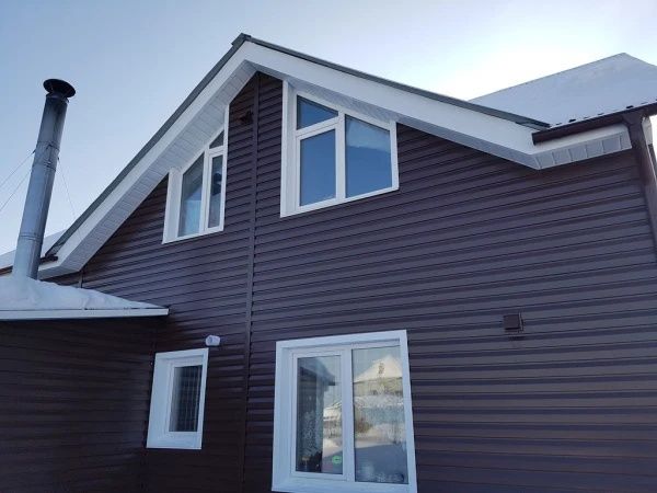 Монтаж сайдинга кровли