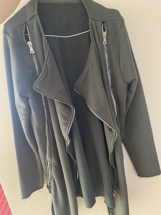 Vând bluză/hanorac verde închis!