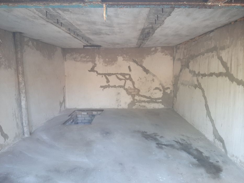 Продам гараж в 6 гаражном кооперативе.