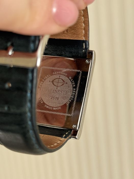 Часы continental