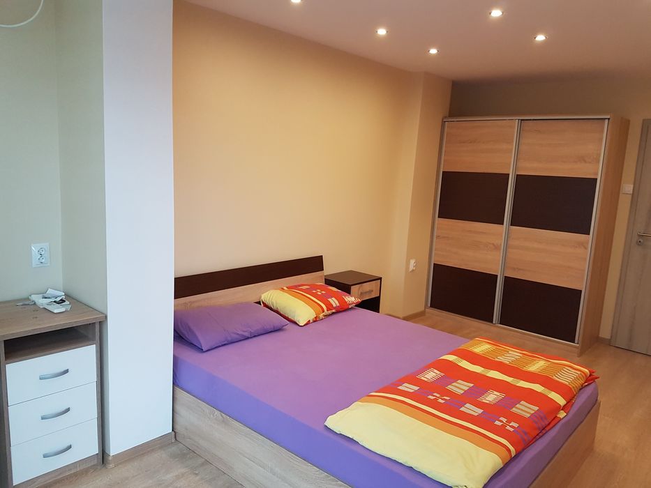 Дава се под наем Двустаен апартамент в Варна, Спортна зала - 55 кв.м за 510 € - Снимка #2