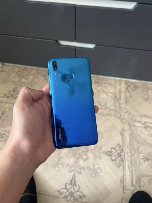 продам Huawei Y7 2019