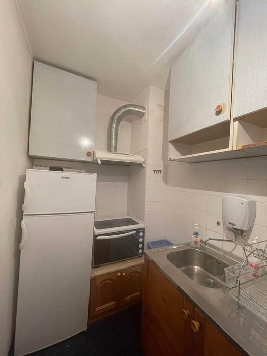 Дава се под наем Тристаен апартамент в Бургас, Възраждане - 88 кв.м за 229.5 € - Снимка #17