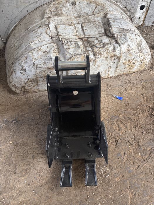 Miniexcavator de inchiriat
