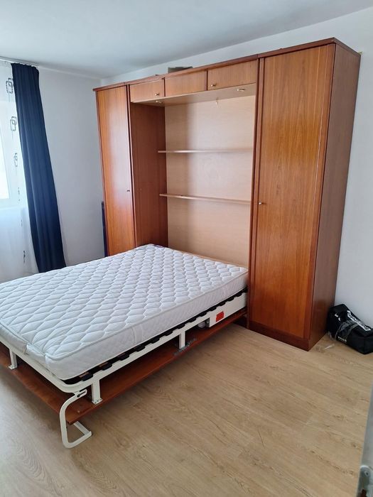 Garsoniera de vânzare