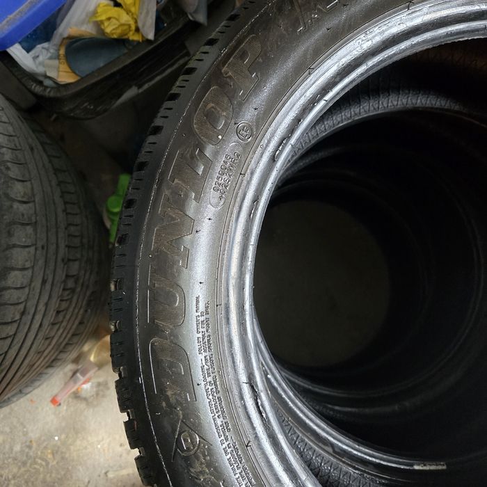 Dunlop winter sport 5 215 55 17